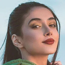 تصویر همراه نظر پرستو
